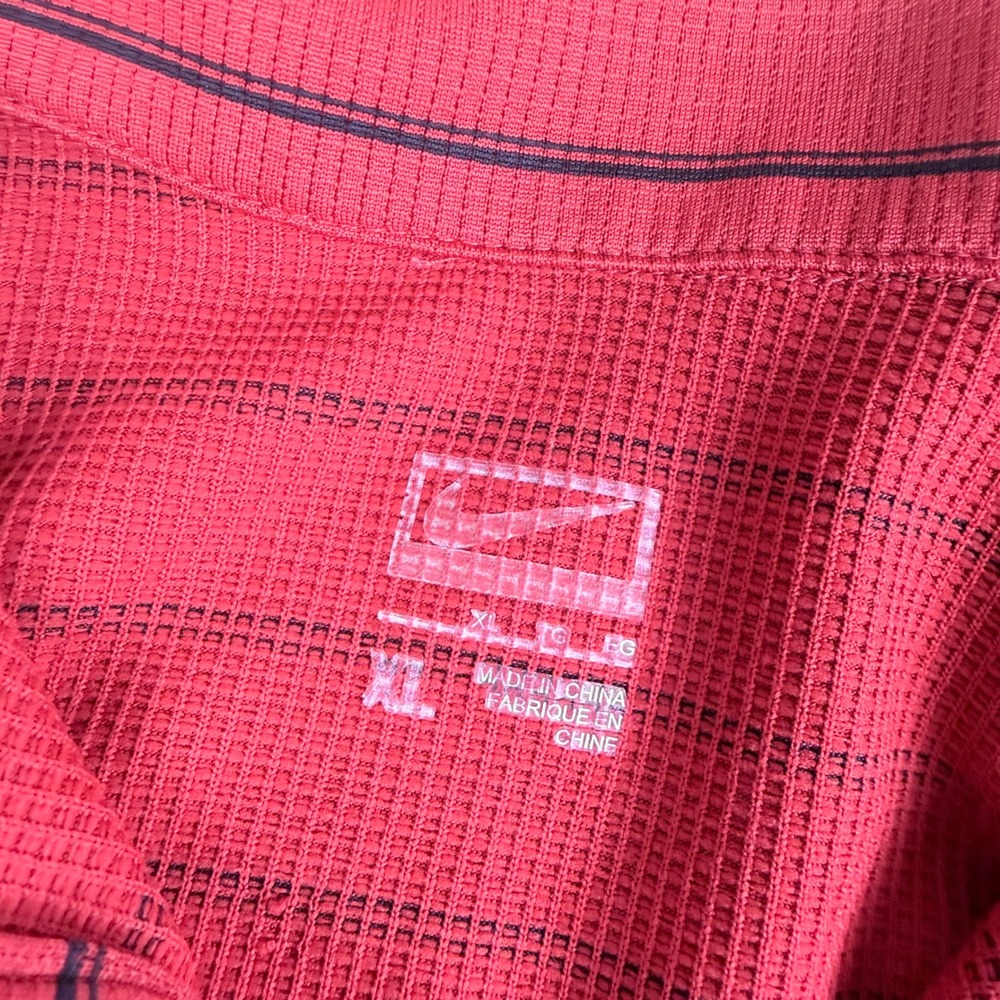Nike Mens XL Red Black Striped Short Sleeve Golf Polo Shirt Waffle Knit Swoosh - Picture 7 of 7